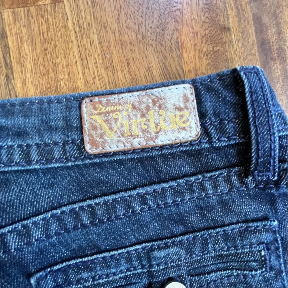 Vintage Denim of Virtue Flare Jeans - Picture 4 of 10